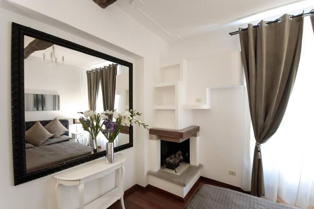 Banchi - Classic Apartment Between Navona And Campo Dei Fiori Rome Luaran gambar