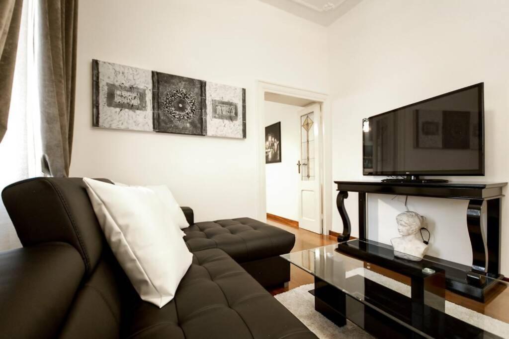 Banchi - Classic Apartment Between Navona And Campo Dei Fiori Rome Luaran gambar